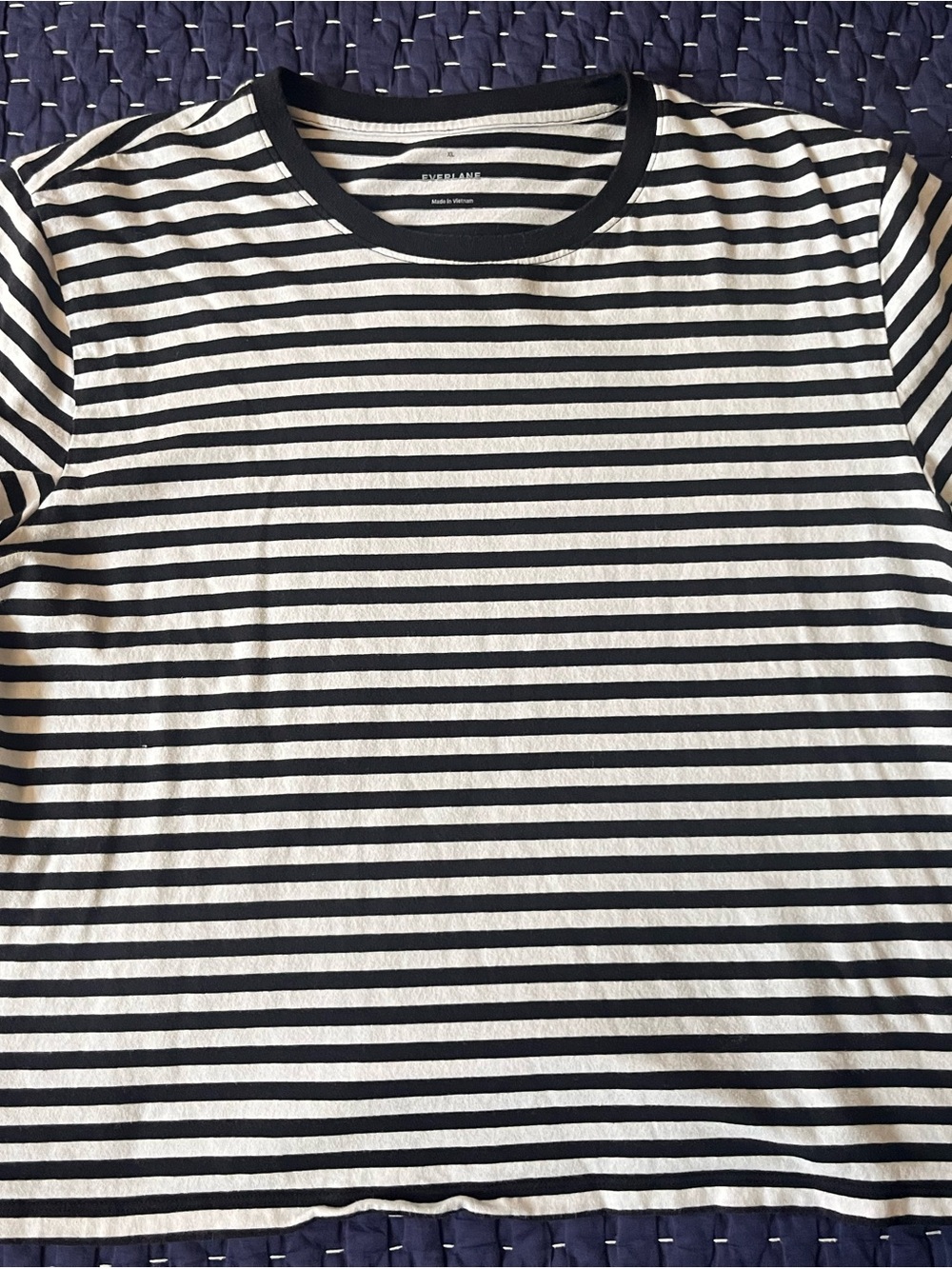 Everlane The Box-Cut Tee in Essential Cotton (Black and White Stripe) - Picture 5 of 6